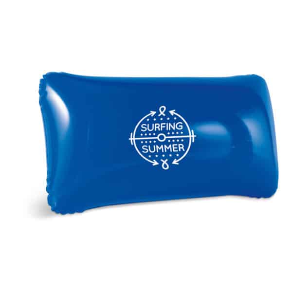 PVC Opblaasbaar hoofd- of strandkussen TIMOR blauw logo